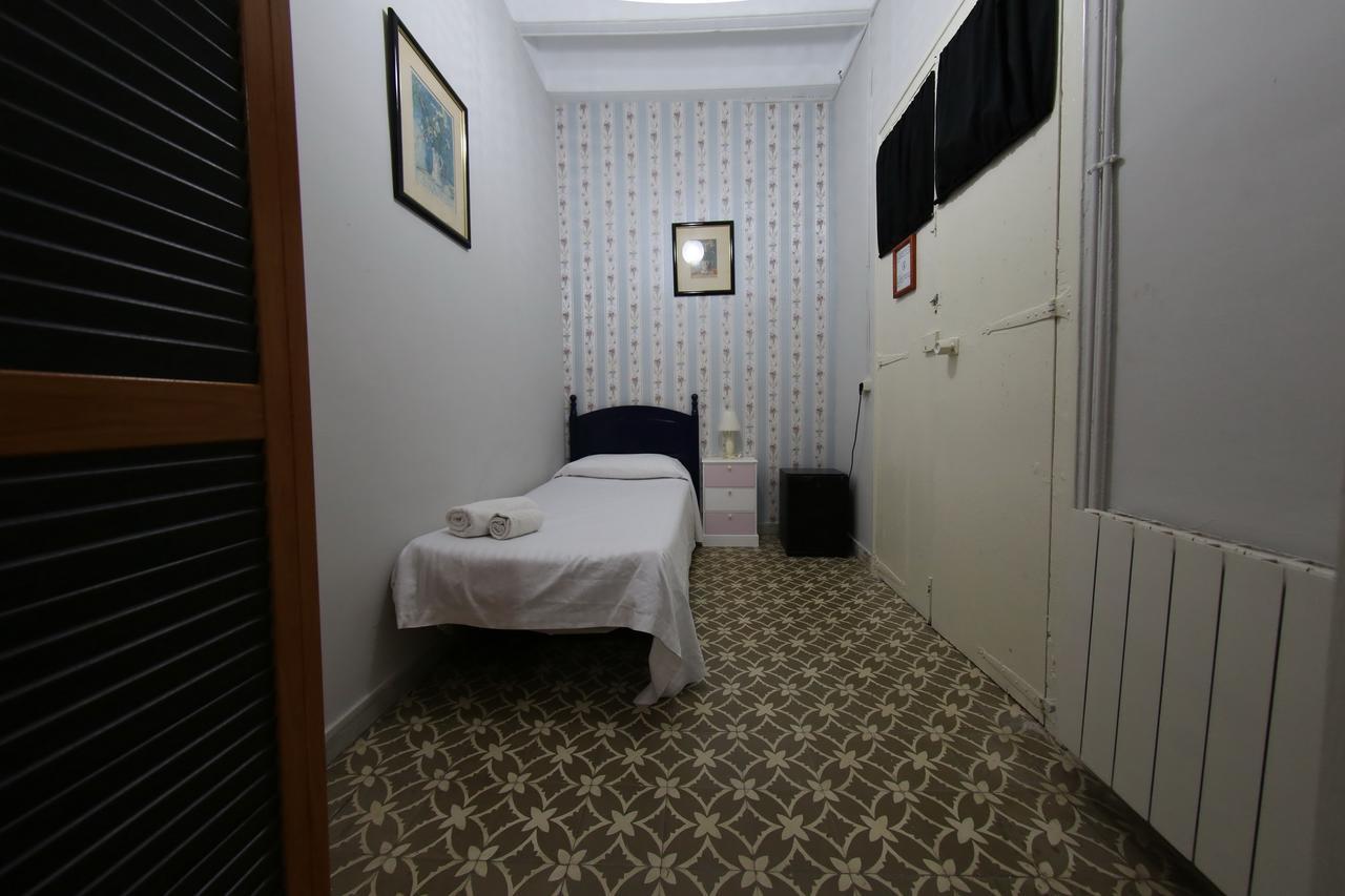 Hostal Santa Teresa Reus Extérieur photo